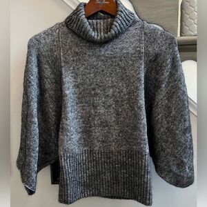 St John Gray Mohair Batwing Sleeve Turtleneck Sweater -Size S (fits medium)